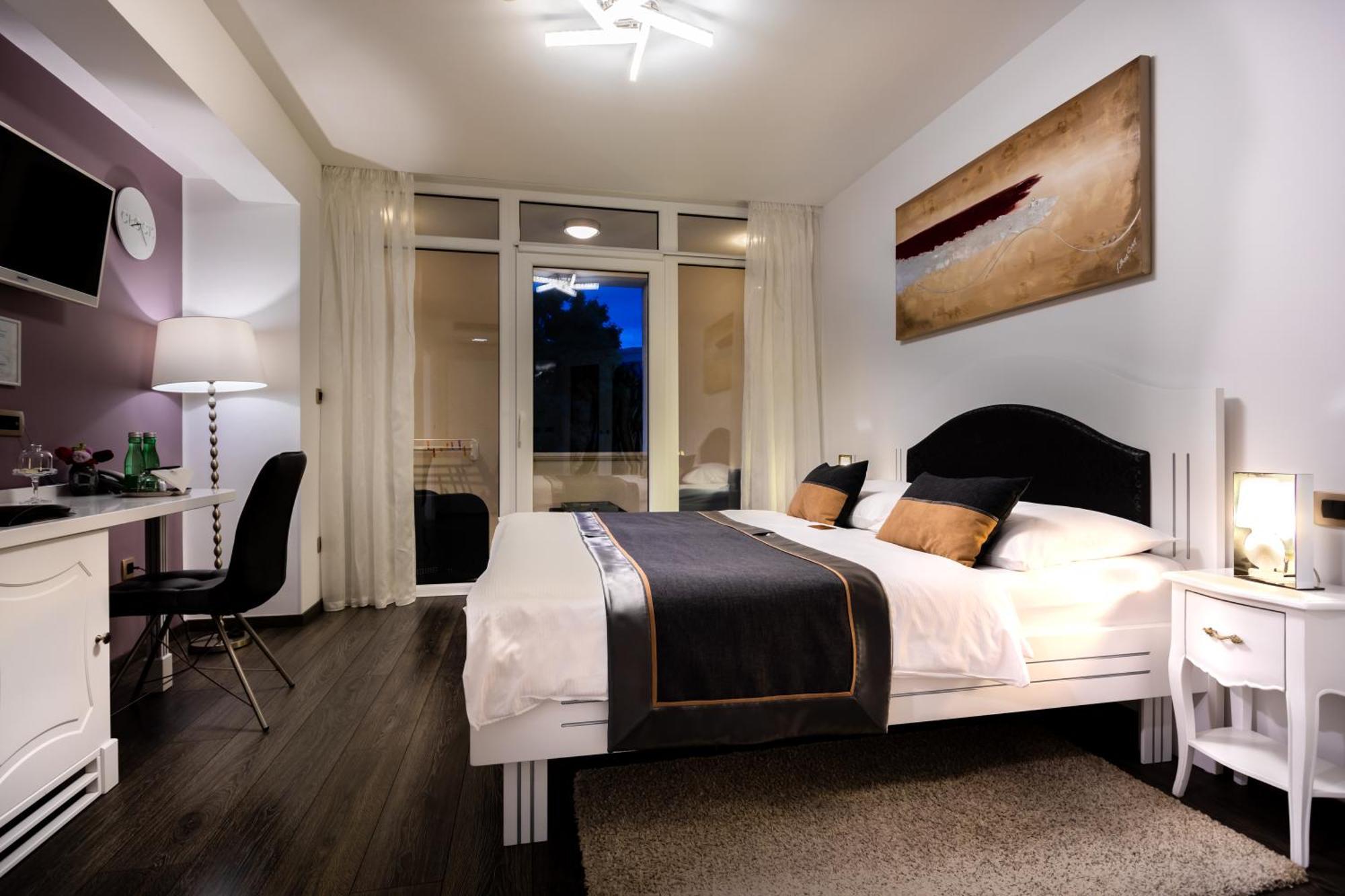 Hotel Heritage Forza Baska  Phòng bức ảnh