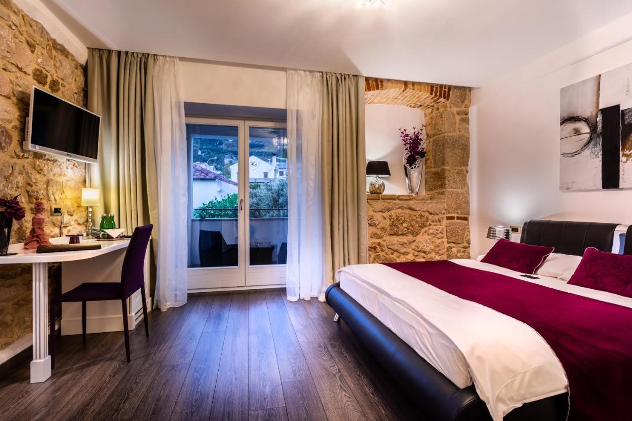 Hotel Heritage Forza Baska  Phòng bức ảnh